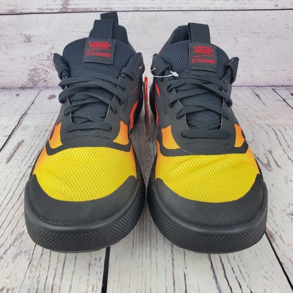 *Sold New Van's Ultrarange Rapid Black Flames - Picture 3 of 9